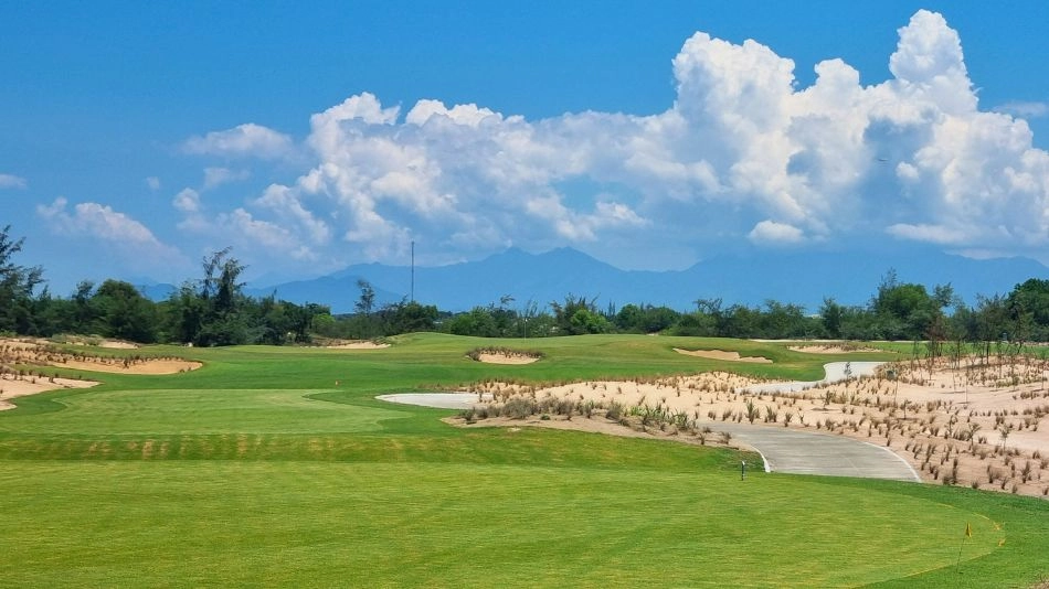 Golden Sands Hue Golf Club – premium coastal golf in Thua Thien Hue Vietnam