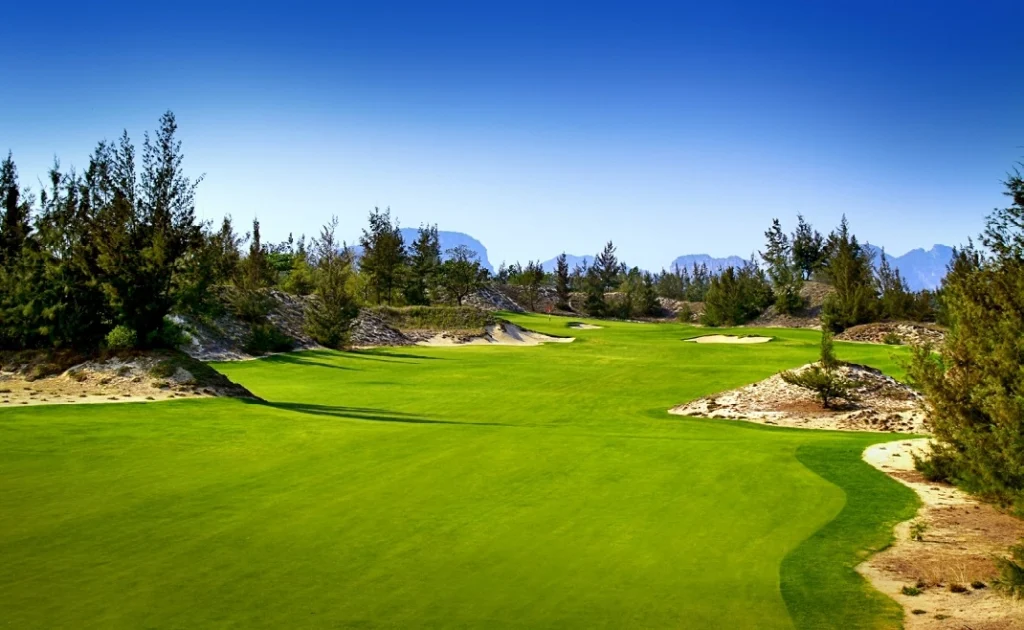 Private golf tour Da Nang golf course Vietnam small group golf package