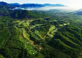 巴拿山高尔夫俱乐部，越南岘港著名的18洞山地高尔夫球场，风景优美