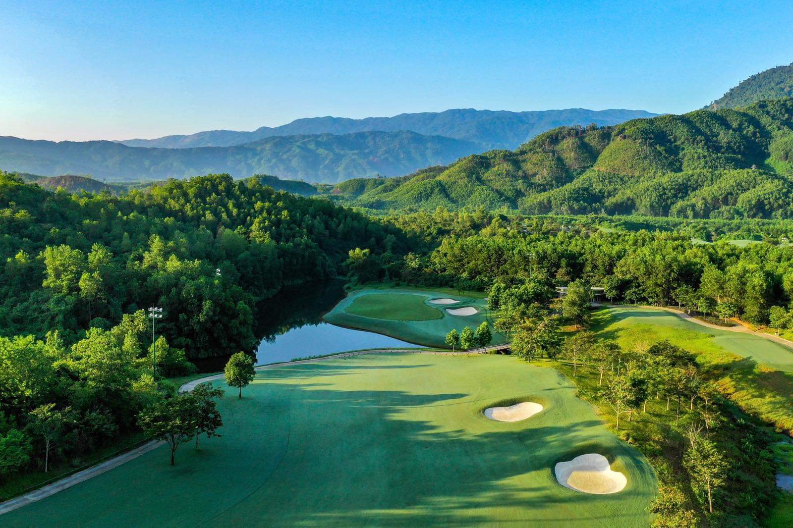ba na hills golf course da nang vietnam scenic view