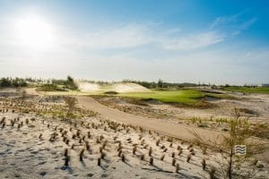 越南中部高爾夫行程俯瞰景觀，結合海岸球場、度假村與世界級高爾夫體驗