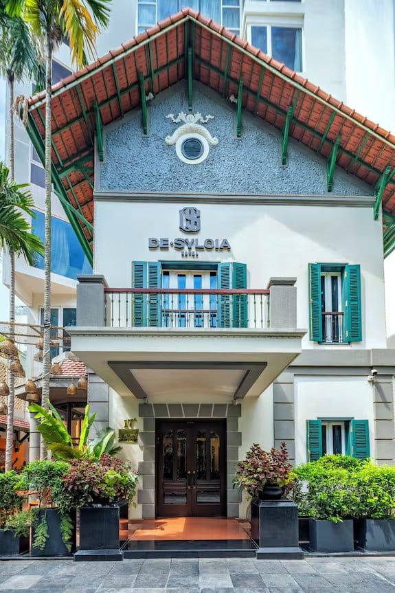 De Syloia Hotel exterior on Tran Hung Dao Street, Hoan Kiem District, Hanoi