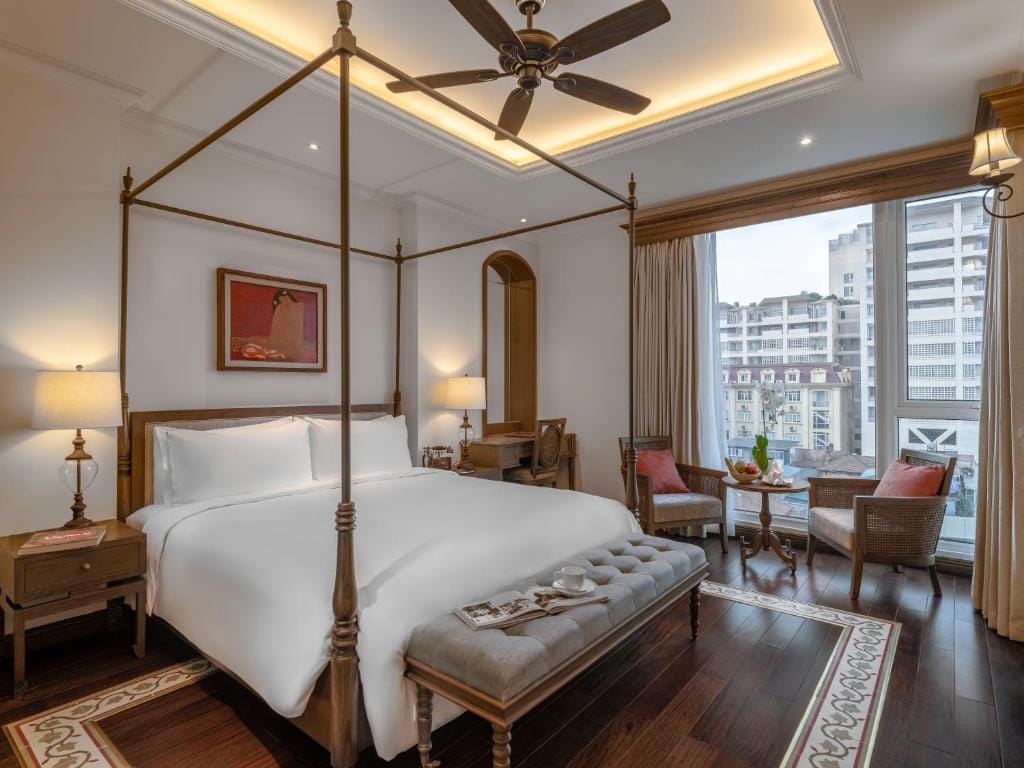 Guest room at De Syloia Hotel